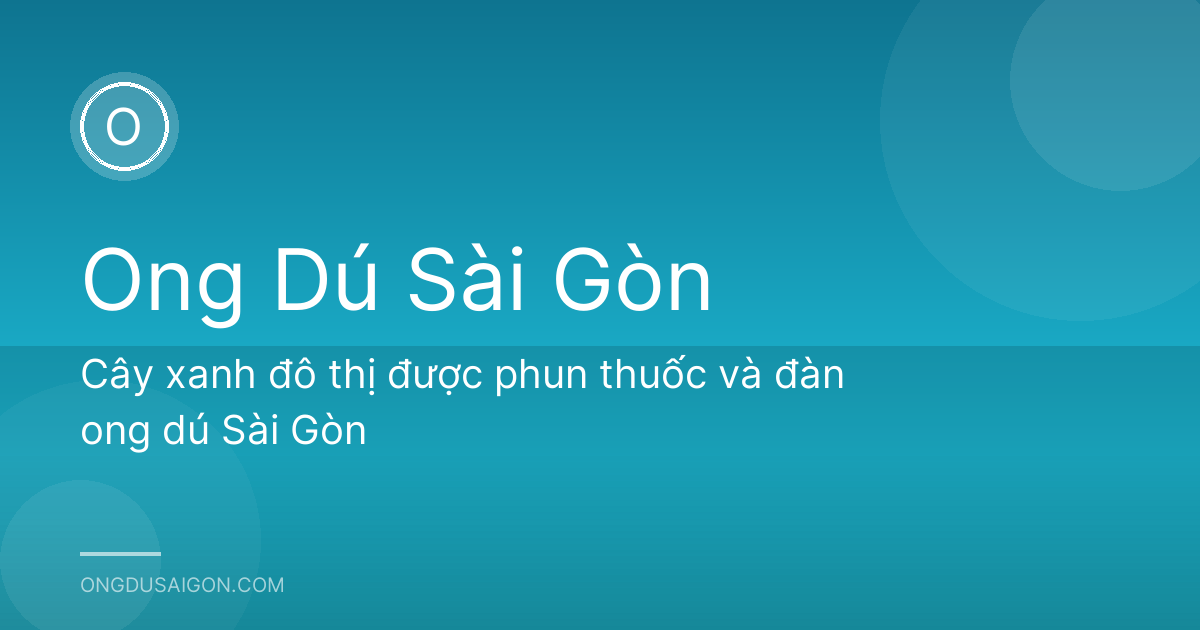 Cây xanh đô thị được phun thuốc và đàn ong dú Sài Gòn